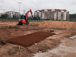 Początek prac przy budowie pumptracku i skateparku