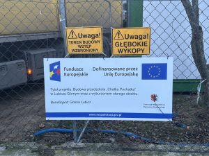 Tablica informująca o dofinansowaniu z EFRR