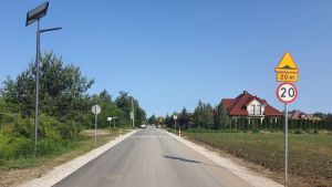 Ulica Osiedlowa po przebudowie - oznakowanie